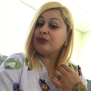 Meet your Posher, Taina